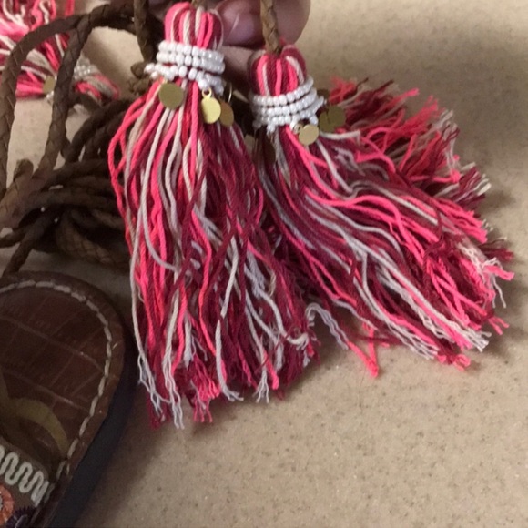 Sam Edelman GRETCHEN Tassel Pom Sandals Gladiator - Picture 5 of 6